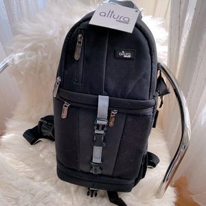 Altura Travel Bag/ Sling Backpack Bag for DSLR